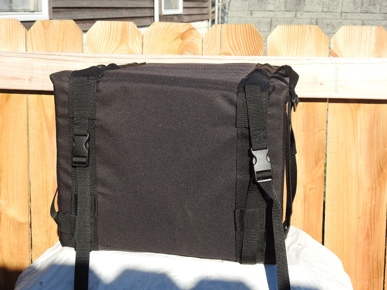 Comfy Style High back Canoe Seat - Black - Bottom showing connection system