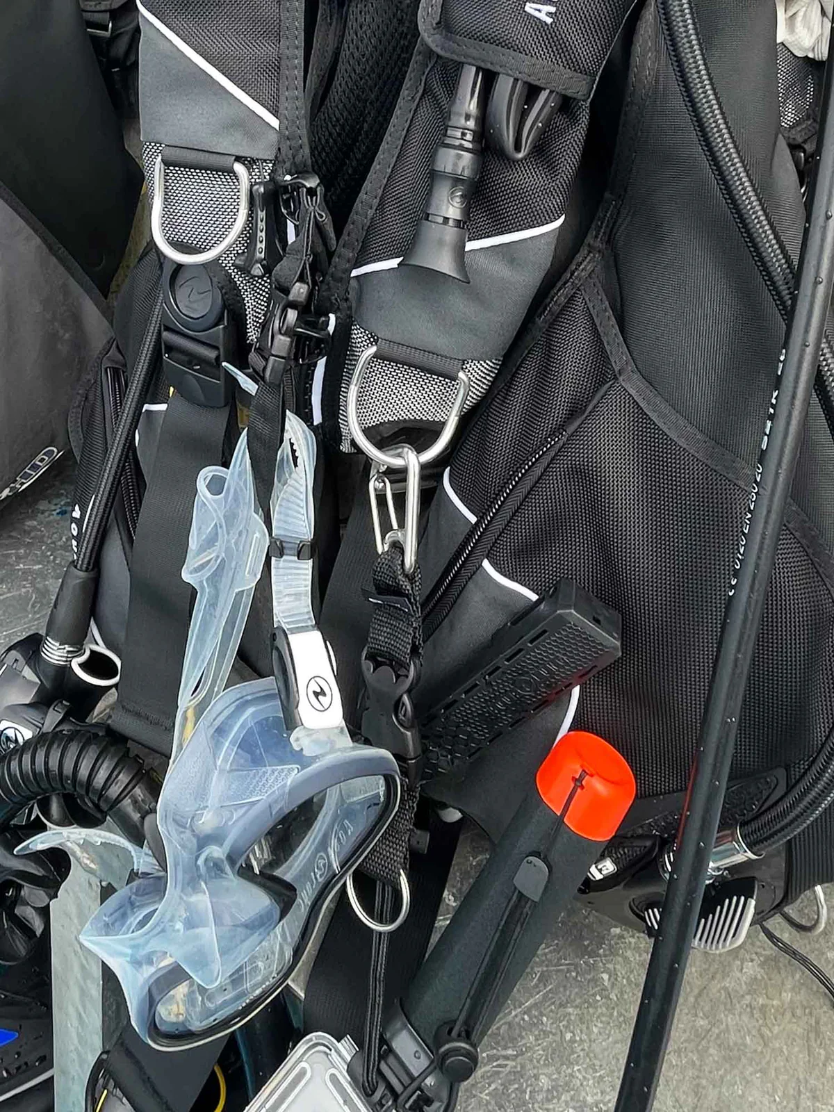 Heavy Duty Lanyard Single Clip with Camera Loop